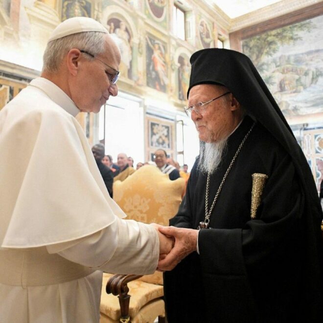 « Frères et sœurs, c’est l’heure de l’amour ! » (Pape Léon XIV).